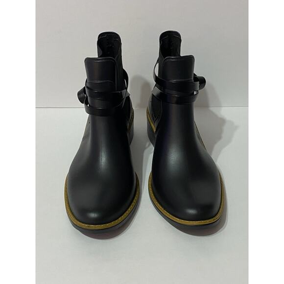 NWOB COLCCI Womens 8/9 Black Rubber Chelsea Boots Ankle Wrap Detail Riding Rain - Picture 2 of 6